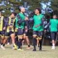 FC Cascavel busca a vitória contra o Operário-MS. Descubra mais sobre a importância do esporte na superação de desafios - Foto: Assessoria