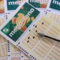 Prepare-se para o sorteio da Mega-Sena com prêmio acumulado de R$ 7,5 milhões. Acompanhe ao vivo! - Foto: Rafa Neddermeyer/Agência Brasil