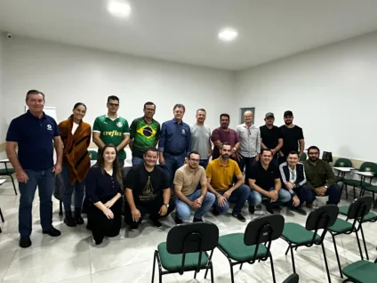 A FEAPR reinicia atividades importantes no Oeste do Paraná com a nova diretoria da AEARAC em Assis Chateaubriand - Foto: Comunicação