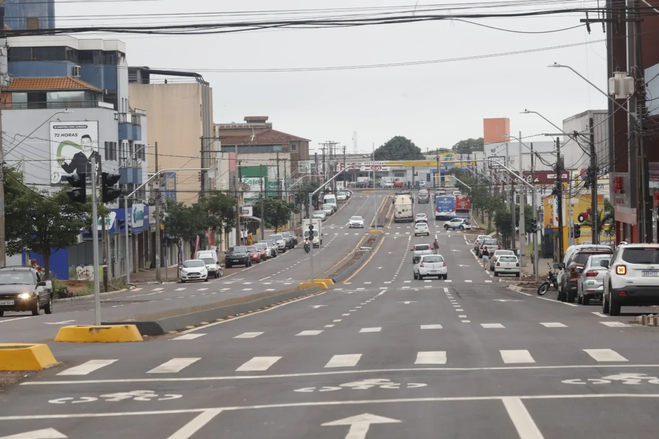 A nova Avenida Carlos Gomes está pronta após vinte meses de trabalho, trazendo melhorias significativas para a região - Foto: Secom A nova Avenida Carlos Gomes está pronta após vinte meses de trabalho, trazendo melhorias significativas para a região - Foto: Secom
