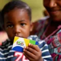 Descubra como o Bolsa Família está beneficiando 20,4 milhões de famílias no Brasil com pagamentos de maio - Foto: Lyon Santos/ MDS
