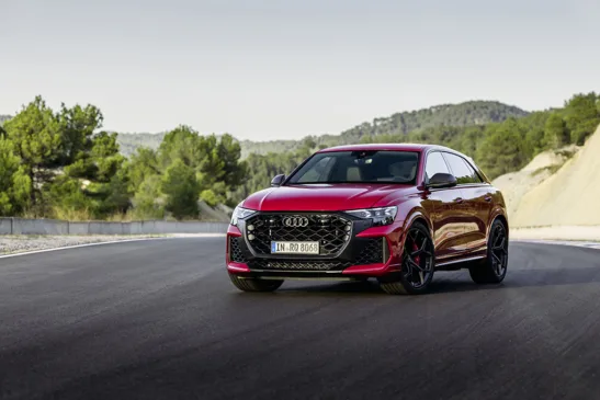 Descubra os novos carros da Audi, com o lançamento do RS Q8 que combina performance e luxo em um só veículo - Foto: Divulgação