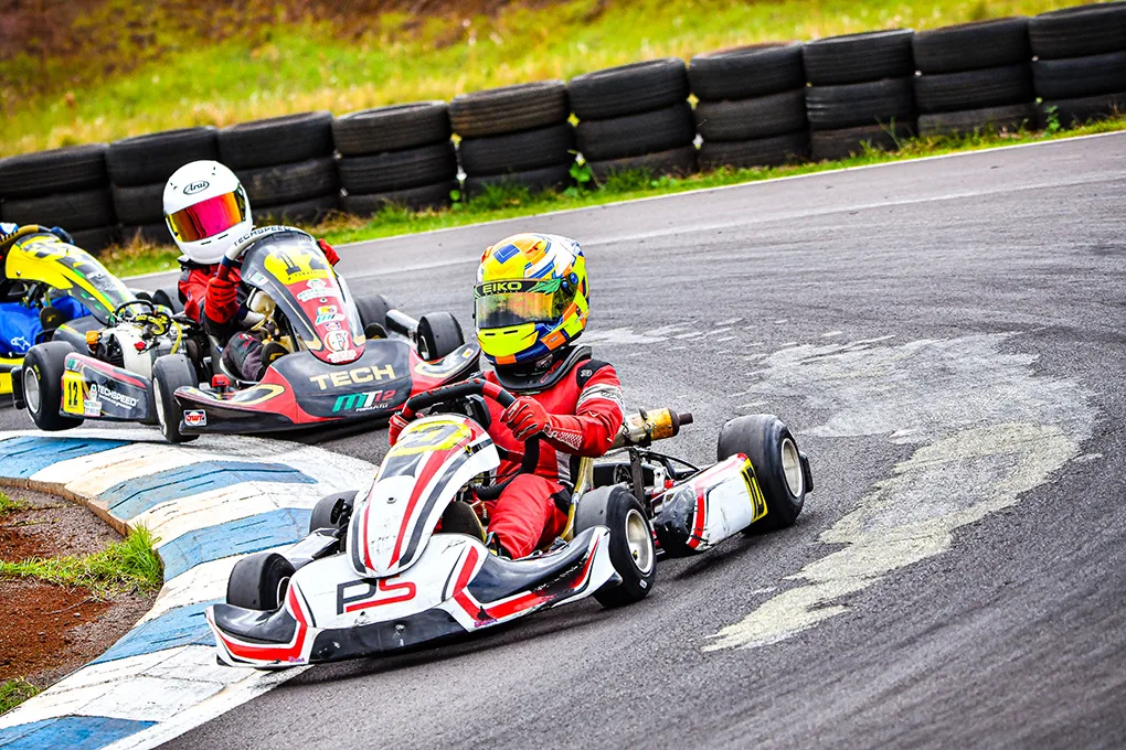 Pietro Sorbara conquistou sua terceira vitória consecutiva na atual temporada do Metropolitano de Kart de Cascavel - Foto: Tiago Guedes/Divulgação