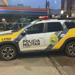No final da madrugada desta sexta-feira (20), um homem é encontrado morto com sinais de agressão no pátio de um posto de combustíveis - Foto: SOT