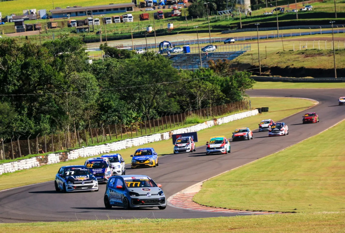 O MBR terá a 3ª etapa neste fim de semana em Guaporé e retorna a Cascavel em outubro - Foto: Divulgação O MBR terá a 3ª etapa neste fim de semana em Guaporé e retorna a Cascavel em outubro - Foto: Divulgação