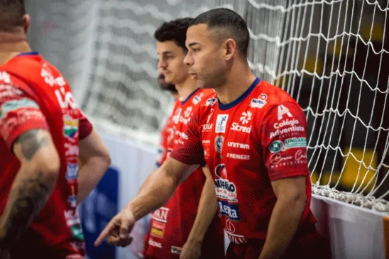 Acompanhe os detalhes da sétima rodada da LNF e os jogos emocionantes entre equipes invictas da Liga Futsal - Foto: Assessoria