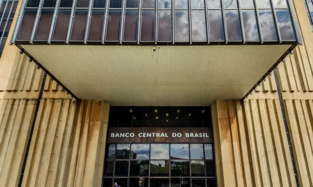 Saiba mais sobre a inflação e as previsões do IPCA, com detalhes sobre as metas e tolerâncias estabelecidas pelo Banco Central - Foto: Rafa Neddermeyer/Agência Brasil
