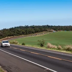 A cobrança de pedágio volta a ser aplicada nas rodovias do Oeste do Paraná após quase três anos sem tarifas - Foto: AEN