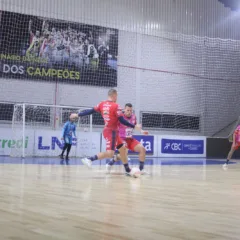 Acompanhe o jogo do Cascavel Futsal contra o Praia Clube e descubra a importância desta partida na Liga Futsal - Foto: Assessoria