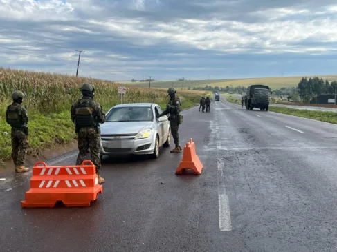 Exército intensifica ações de patrulhamento na fronteira Oeste do PR e de SC