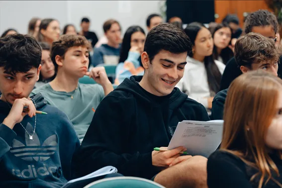 Na preparação para o vestibular o estudo estratégico e direcionado são essenciais para a conquista da vaga. Crédito da foto: Vinícius Perbichi Na preparação para o vestibular o estudo estratégico e direcionado são essenciais para a conquista da vaga. Crédito da foto: Vinícius Perbichi