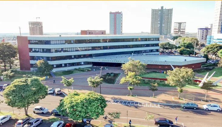 Cascavel convoca servidores: veja quantas vagas estão abertas e o impacto na educação e outras secretarias - Foto: Secom