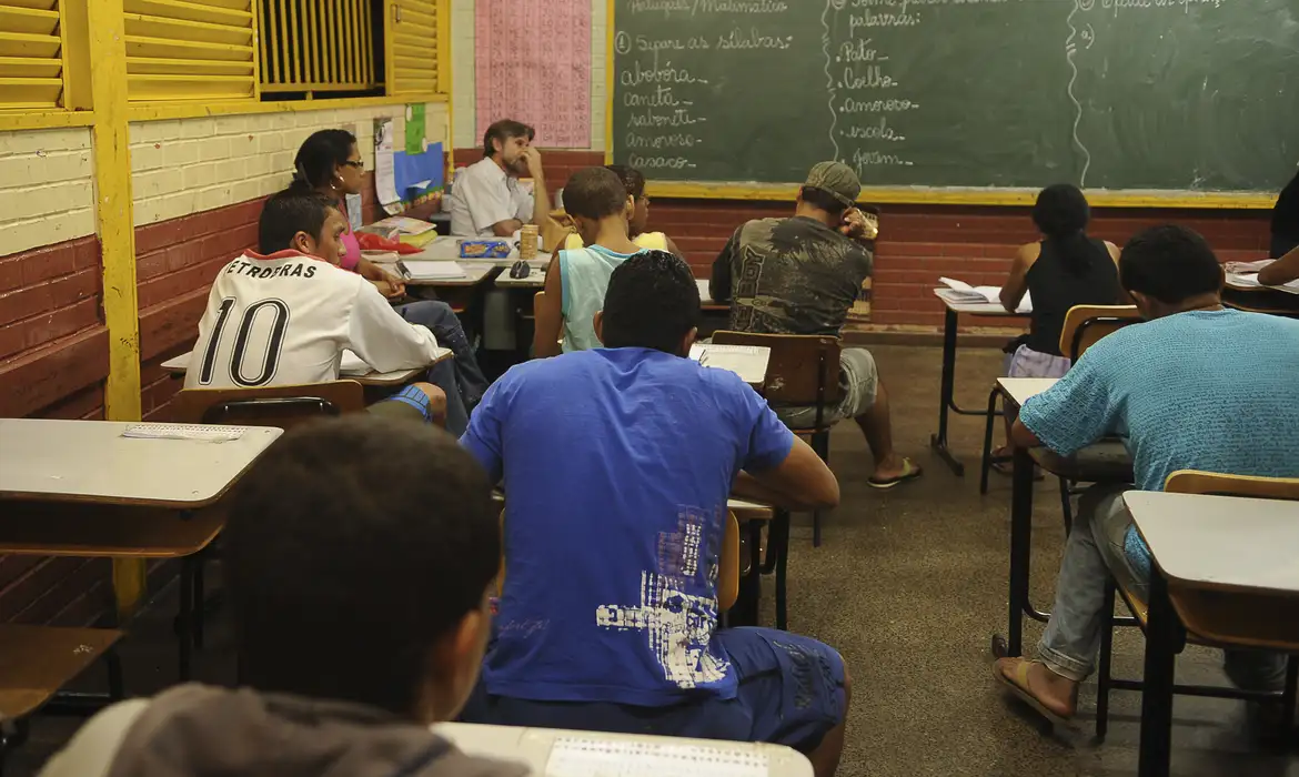 O Inep prorrogou as inscrições para a Rede Nacional de Certificadores até 7 de julho. Saiba mais sobre como se inscrever - Foto: Arquivo Agência Brasil