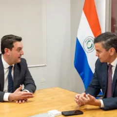 Ratinho Junior se reúne com o presidente do Paraguai