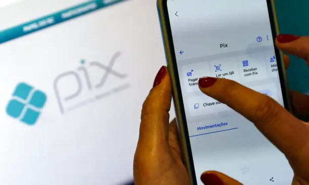 Descubra como o Pix pode transformar seus pagamentos automáticos e simplificar a cobrança para empresas e prestadores de serviços - Foto: Bruno Peres/Agência Brasil