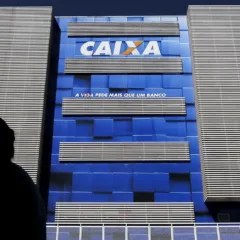 Saiba tudo sobre o saque-aniversário do FGTS: quem recebe, valores, e o impacto para os trabalhadores no Brasil - Foto: Marcelo Camargo/Agência Brasil