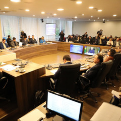 A Alep discute a Lei de Diretrizes Orçamentárias de 2026 em audiência pública e analisa a instabilidade fiscal do país - Foto: Valdir Amaral/Alep