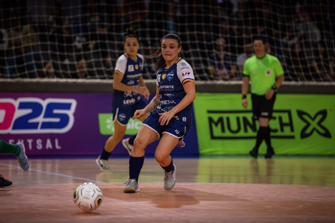 Acompanhe o Stein Cascavel no Liga de Futsal e descubra mais sobre a importância do Futsal feminino e o jogo contra o Resenhas - Foto: Assessoria