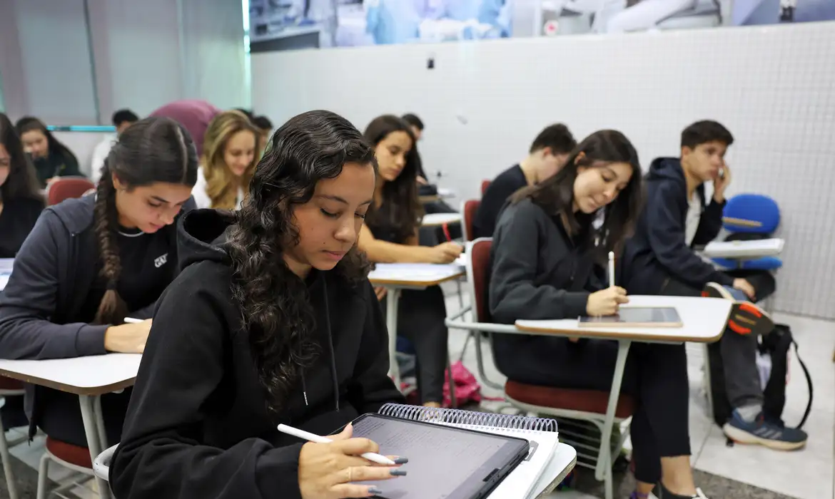 Inscrições para o Fies começam em 14 de julho. Conheça as oportunidades e requisitos do programa de Educação - Foto: José Cruz/Agência Brasil