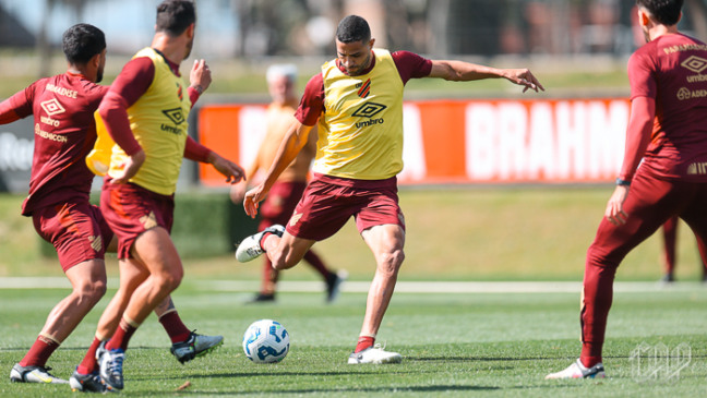 São Paulo e Athletico se enfrentam na Copa do Brasil. Confira as expectativas e desfalques para o jogo de ida das oitavas de final - Foto: Assessoria - Foto: José Tramontin/CAP São Paulo e Athletico se enfrentam na Copa do Brasil. Confira as expectativas e desfalques para o jogo de ida das oitavas de final - Foto: Assessoria - Foto: José Tramontin/CAP