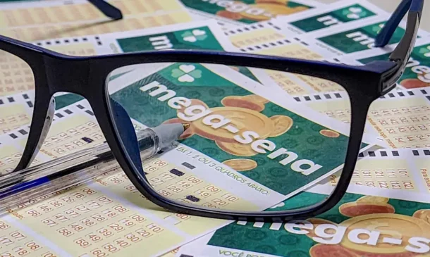 Acompanhe o sorteio da Mega-Sena com prêmio acumulado de R$ 76 milhões. Saiba como participar até as 19h - Foto: Rafa Neddermeyer/Agência Brasil