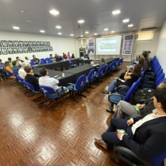Descubra como o evento em Cascavel aborda as oportunidades do Novo Código Florestal para o agronegócio no Paraná - Foto: Vandré Dubiela