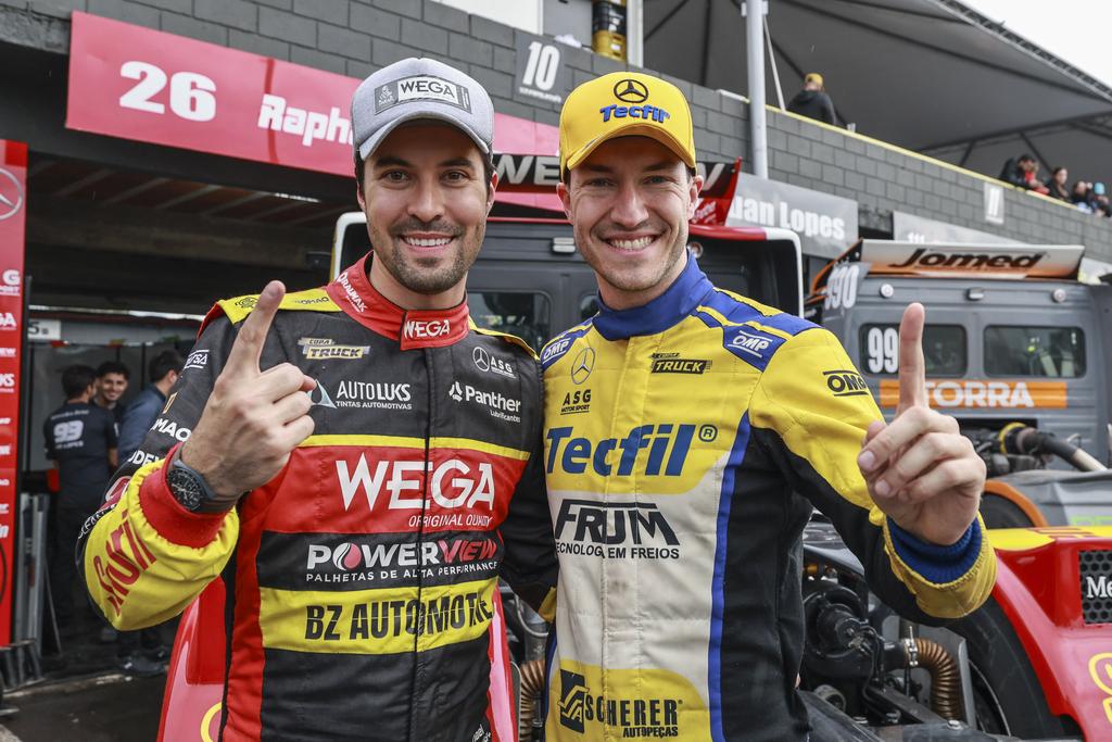 Descubra os Pilotos Raphael Abbate e Arthur Scherer na liderança da Copa Truck e suas expectativas para a corrida em Cascavel - Foto: Rodrigo Ruiz/RR Media