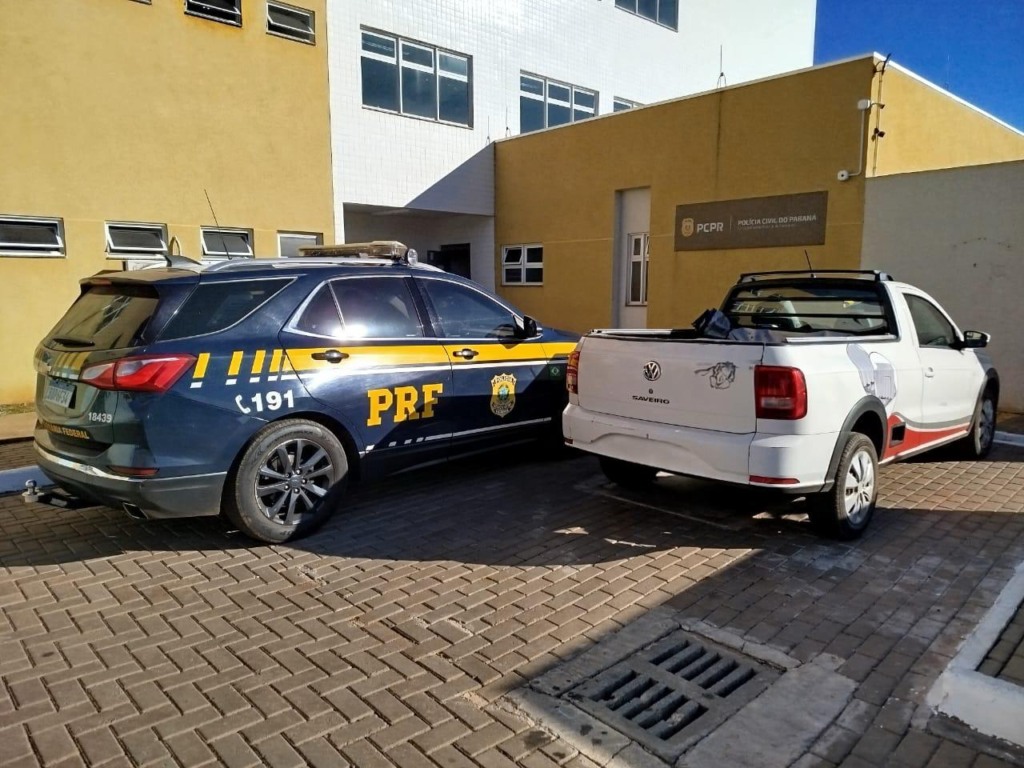 Polícia Rodoviária Federal aborda veículo em Cascavel e descobre irregularidades - Foto: PRF