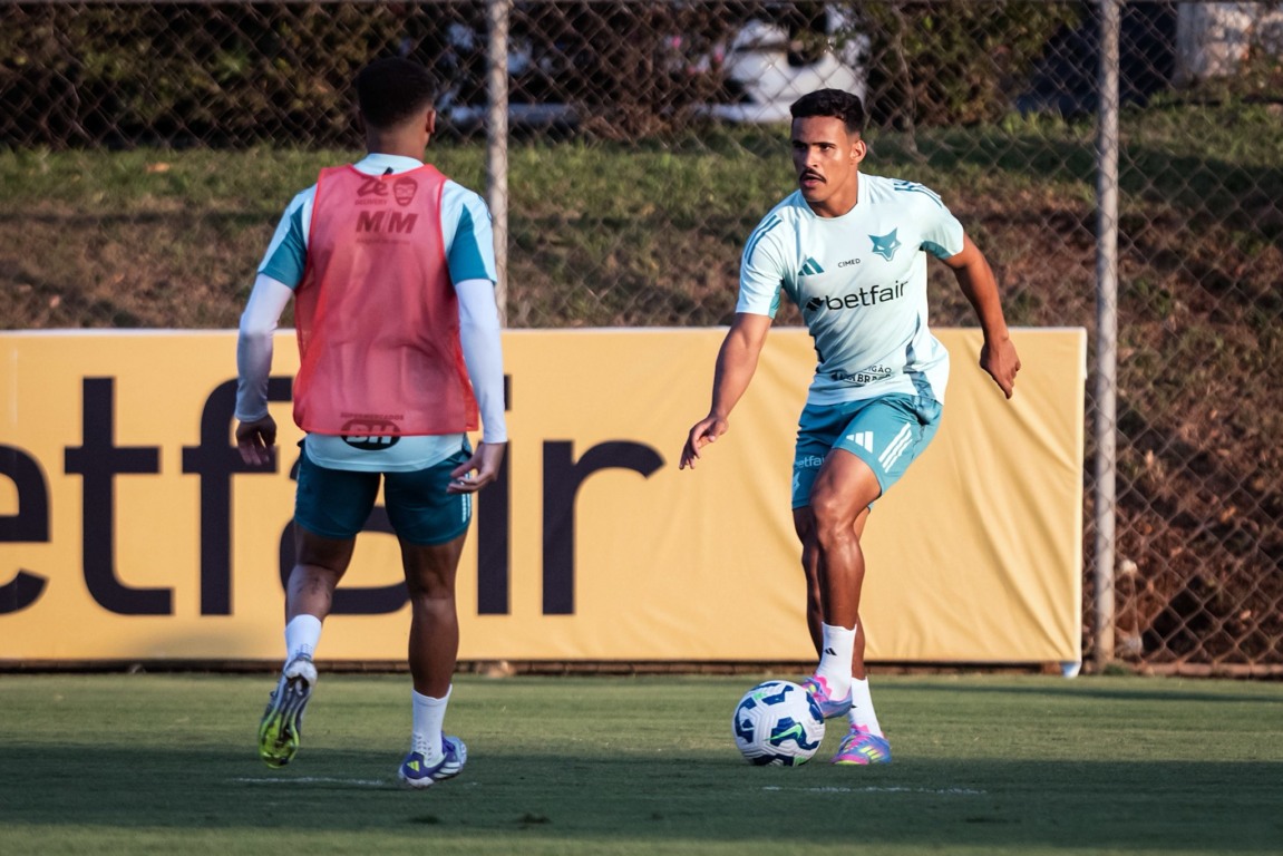 A derrota para o São Paulo gerou críticas. Descubra como o Corinthians pode se reerguer no Esporte contra o Cruzeiro - Foto: Gustavo Aleixo