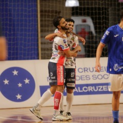 Cascavel Futsal vence Cruzeiro por 7 a 1. Destaque para Lucão com quatro gols e boa colocação na Liga Nacional - Foto: @mgxpress