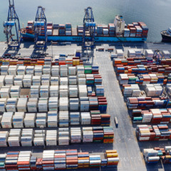 A medida de Donald Trump sobre as tarifas dos produtos brasileiros gera reações no Paraná e impactos na economia local - Foto: Rodrigo Félix Leal/SEAL