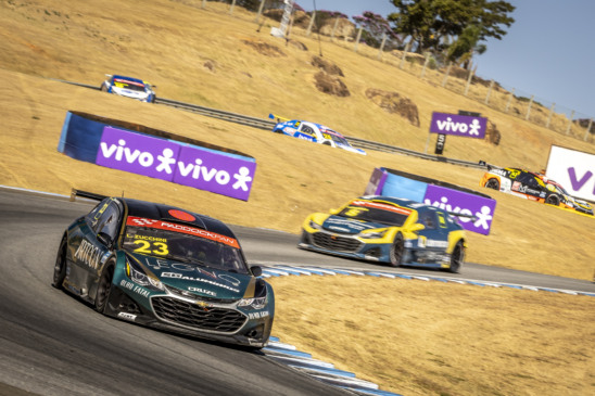 Zucchini conquista primeiro pódio em carros de turismo