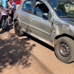 Um acidente em Cascavel deixou um motociclista ferido após colisão com um automóvel no Bairro Morumbi - Foto: Luiz Felipe Max