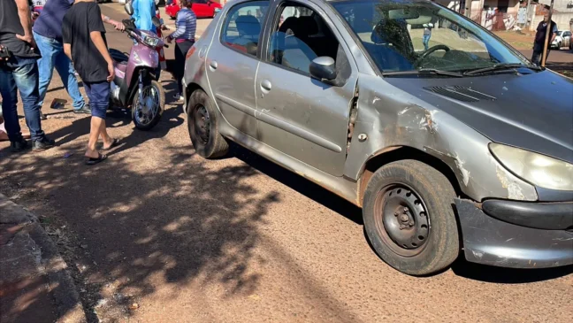 Um acidente em Cascavel deixou um motociclista ferido após colisão com um automóvel no Bairro Morumbi - Foto: Luiz Felipe Max