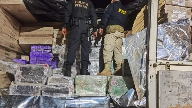 Cascavel foi palco de uma grande apreensão de maconha. Mais de 4,5 toneladas foram encontradas pela PRF e PF - Foto: Divulgação