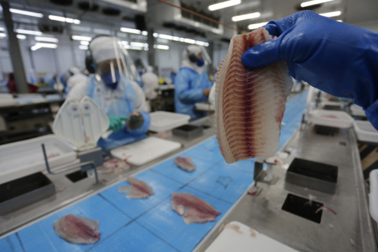 O Tarifaço traz uma nova ameaça: descubra como a taxação de 100% dos produtos brasileiros pode afetar o comércio - Foto : Jonathan Campos / AEN