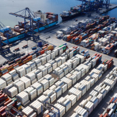 Descubra como a nova tarifação dos Estados Unidos afeta o Brasil e o agronegócio, elevando custos para os consumidores - Foto: Rodrigo Félix Leal/Seil