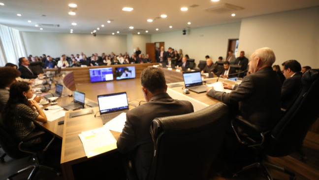 Grupo de trabalho realizou 27 sessões, sendo 20 ordinárias e sete extraordinárias.
Créditos: Orlando Kissner/Alep Grupo de trabalho realizou 27 sessões, sendo 20 ordinárias e sete extraordinárias.
Créditos: Orlando Kissner/Alep