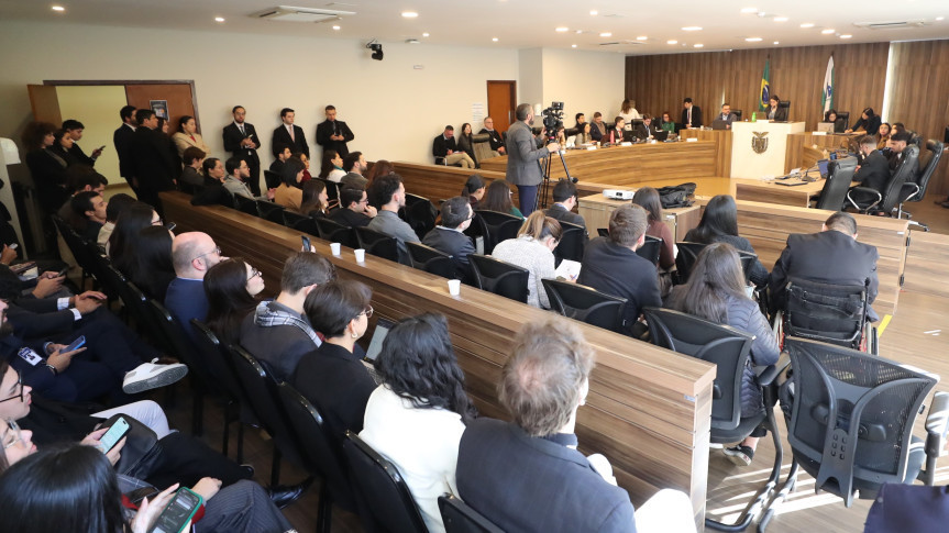 Primeira reunião da CCJ do Parlamento Universitário 2025 aconteceu na manhã desta segunda-feira (21), no Auditório Legislativo.
Créditos: Valdir Amaral/Alep