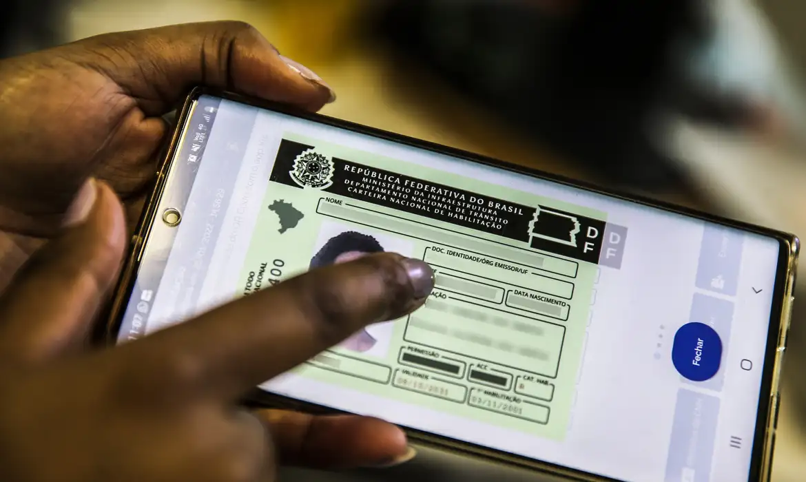 Saiba como o custo da CNH pode ser reduzido em até 80% nas categorias A e B com novas mudanças propostas - Foto: Marcello Casal Jr/Agência Brasil