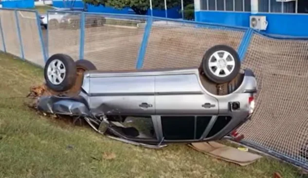 Acidente em Cascavel: um veículo capotou na rodovia BR-277 - Foto: Divulgação 