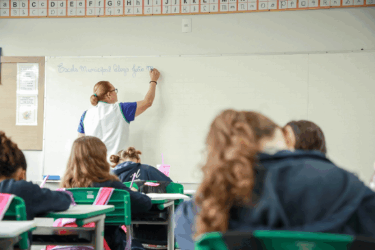 O retorno às aulas em Cascavel acontece nesta terça-feira, com 124 instituições prontas para acolher os alunos - Foto: Secom 