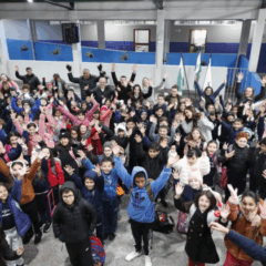 Cascavel retoma as aulas nesta segunda-feira, com 124 instituições preparadas para uma educação de qualidade - Foto: Secom