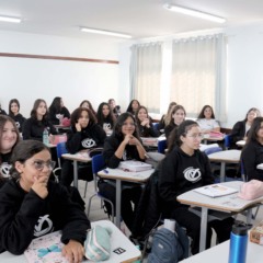 Pesquisas mostram que 86% dos pais aprovam a Escola e recomendam o modelo a outros responsáveis - Foto: Hugo Silveira/SEED-PR