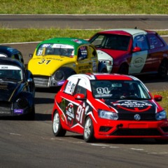 Christian Barlera venceu duas corridas fez dois quartos lugares na categoria MBR 2000 no último fim de semana em Londrina - Foto: Divulgação