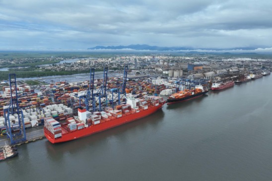 A sobretaxa deverá atingir aproximadamente 35,9% das exportações brasileiras - Foto: AEN