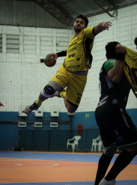 O Cascavel Handebol precisa de vitórias na Arena Cebolão. Confira os confrontos do fim de semana pela Liga Nacional - Foto: Ananda Nicolodi/LHPr