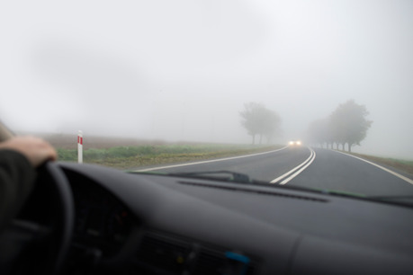 Aprenda a cuidar da pintura de carros durante o inverno e evite danos causados por sereno e sujeira - Foto: Divulgação