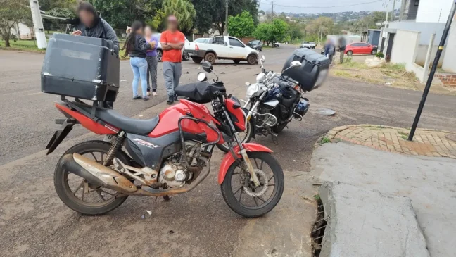 Conheça os detalhes do acidente em Cascavel que envolveu uma motocicleta e um carro no bairro Morumbi - Foto: Luiz Felipe Max