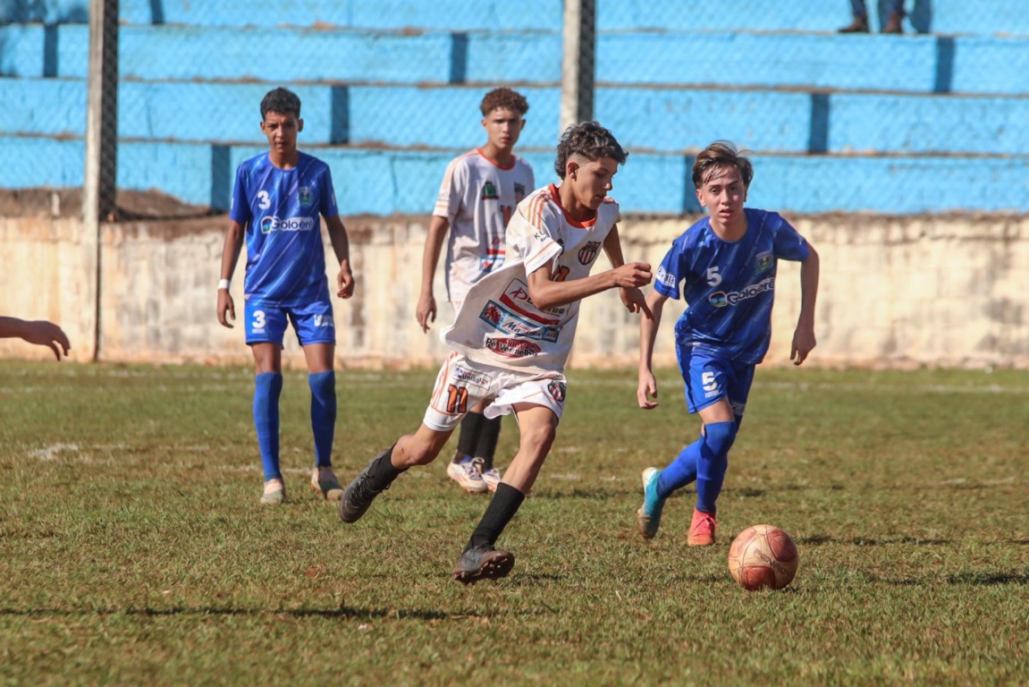 A fase macrorregional do Paraná Bom de Bola começa nesta quinta-feira - Foto: SEES-PR